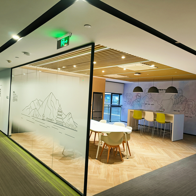 Moderno Slim Frame Glass Partition System para Office Interior Meeting Sala Space Division Parede transparente